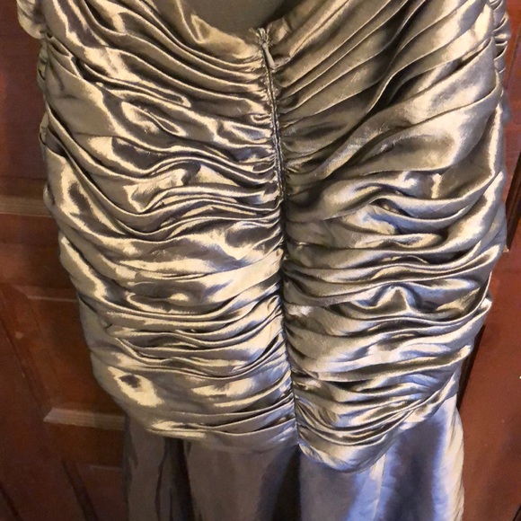 Betsy & Adam Gown - Picture 6 of 8